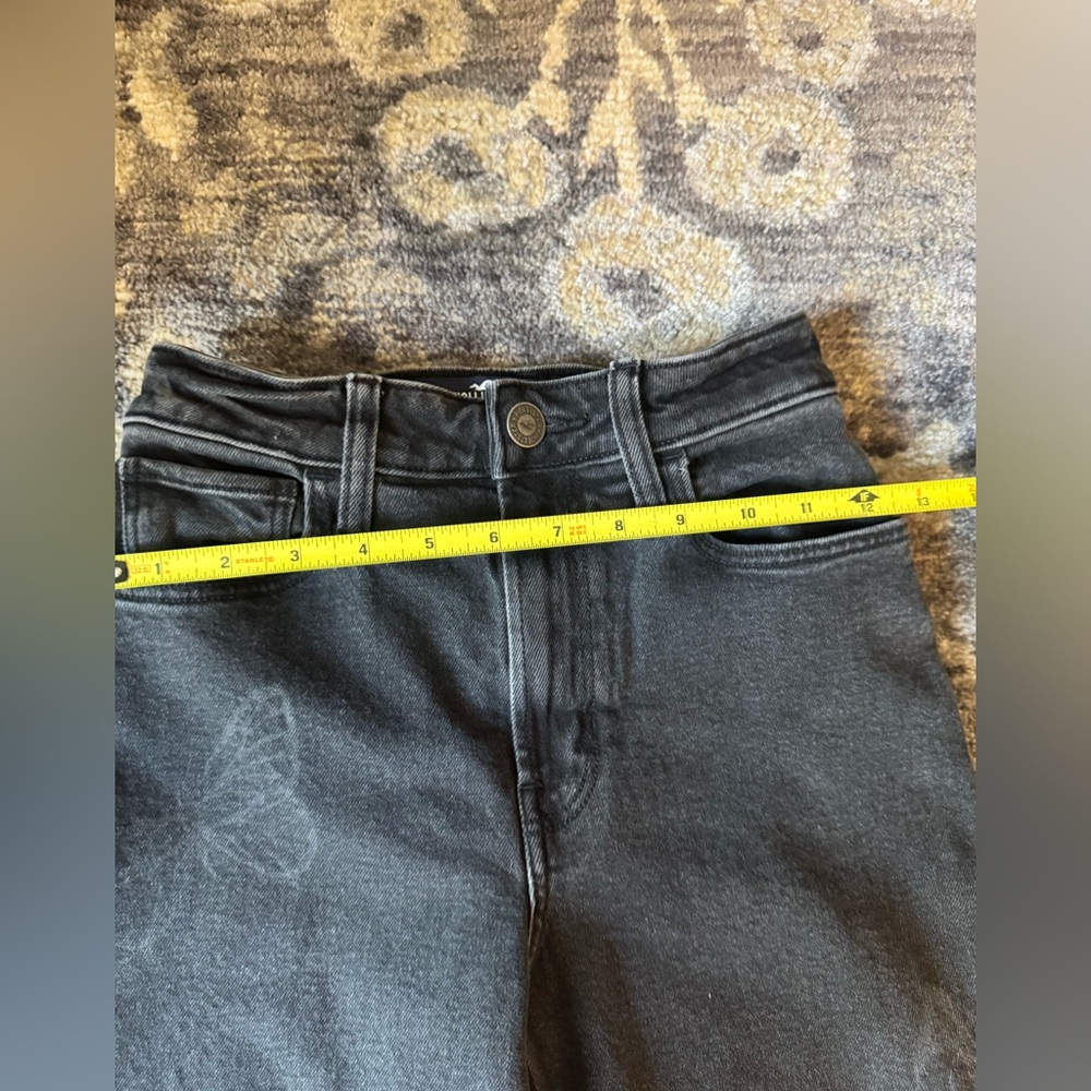 Hollister High-Waisted Black Jeans with Butterfly Print - Picture 7 of 12